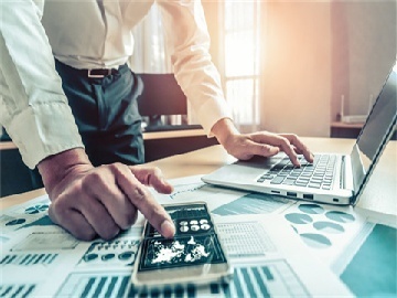 SHEIN登顶Z世代最喜爱的中国全球化品牌50强前三，以按需时尚重塑产业格局